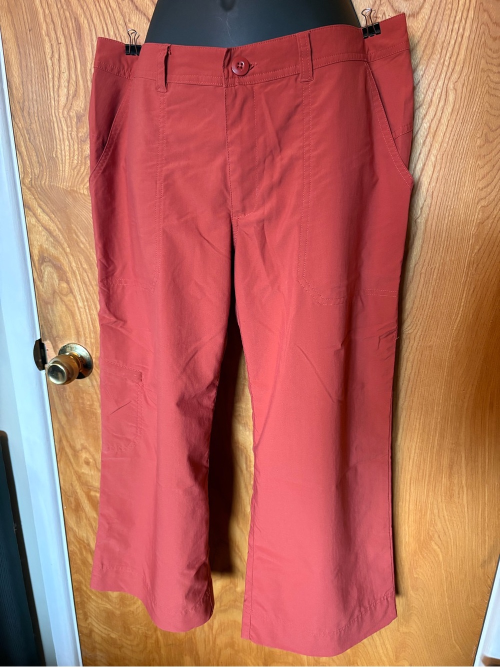 Patagonia brick red-coral capris